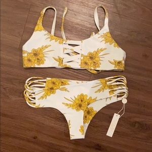 Small citrine yellow and white bikini NWT